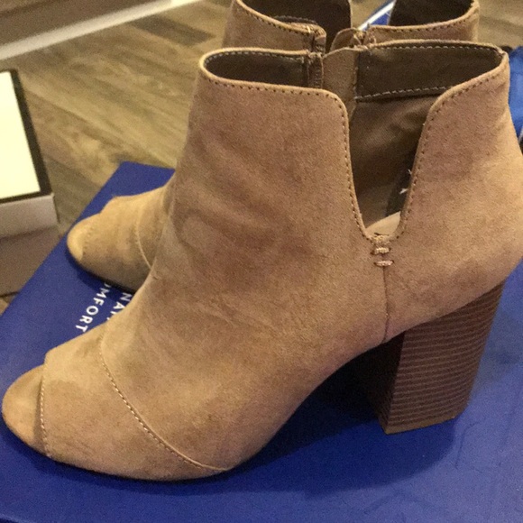 Tan booties - Picture 1 of 3